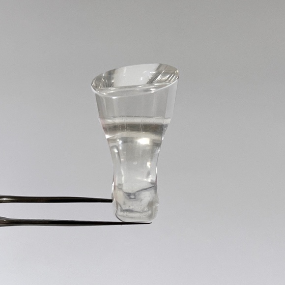 Vintage Lucite Ring Chunky Clear Flat Top Statement Unisex Acrylic Jewelry - Picture 12 of 12